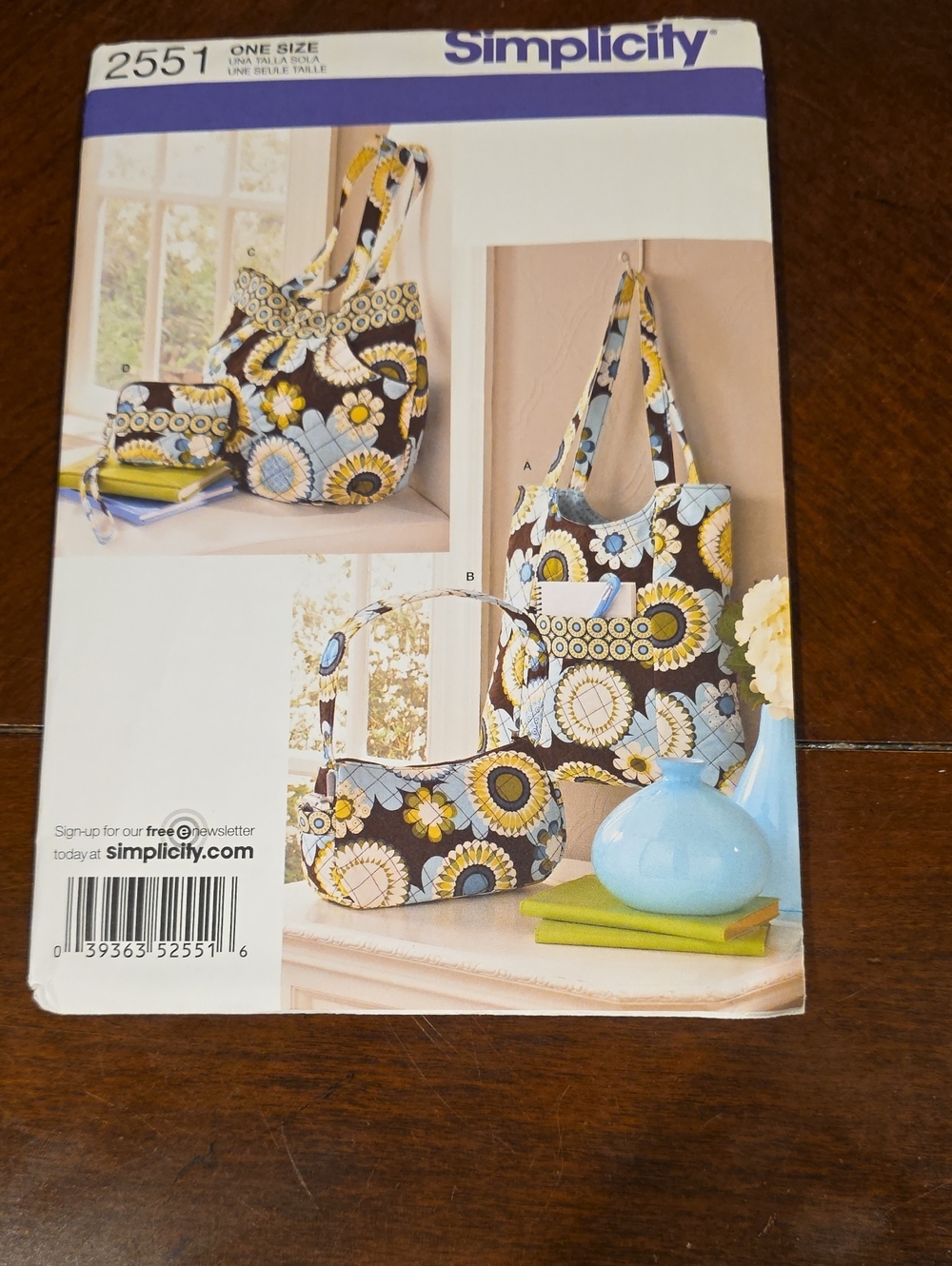 Simplicity Floral Tote and Clutch Pattern